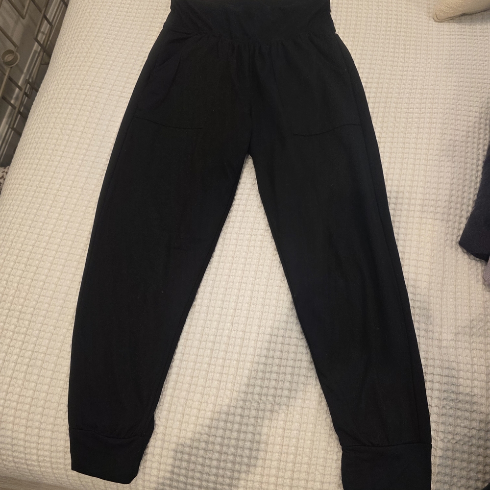 Shosho Black Joggers